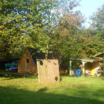 Die Zelthütte aus der Ferne