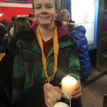 Paul mit seiner Friedenslichtkerze