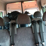 Die Müllsäcke, gefüllt mit Laub und faulen Äpfeln, wurden zur Gartenabfallentsorgung gebracht