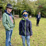 Die Sonnenbrille dient zur Tarnung